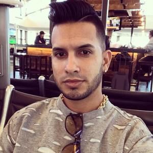 Meet your Posher, Adriel